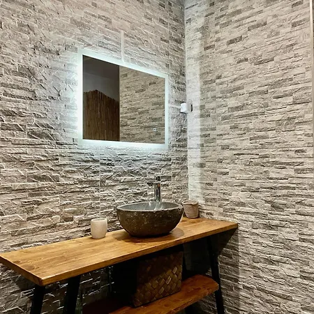 1041 By Mountain Ways